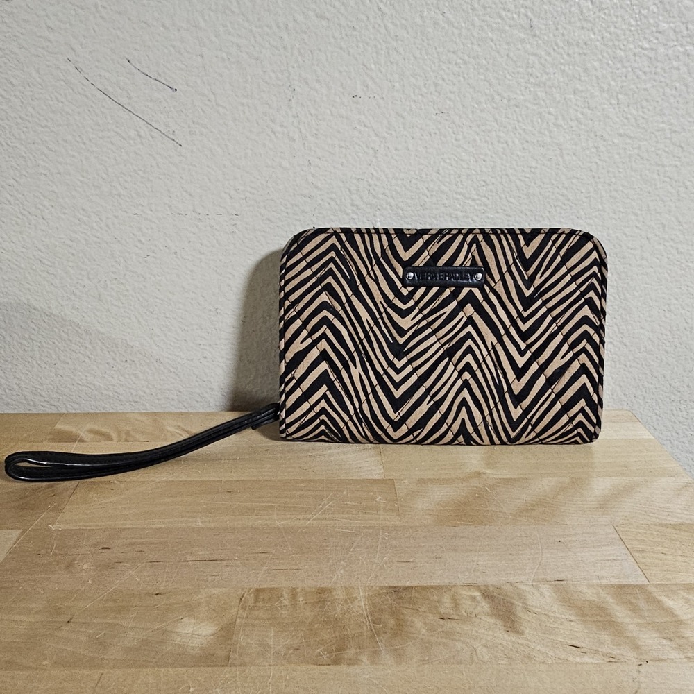 VERA BRADLEY Zip-Around Wristlet Zebra Tan Black Quilted Fabric 15378-713